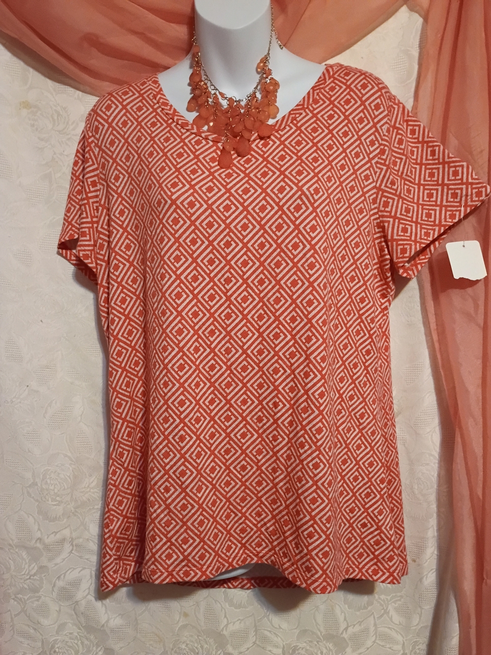 Liz Claiborne Ladies Orange and White Geometric Short Sleeve Top Sz Lg
